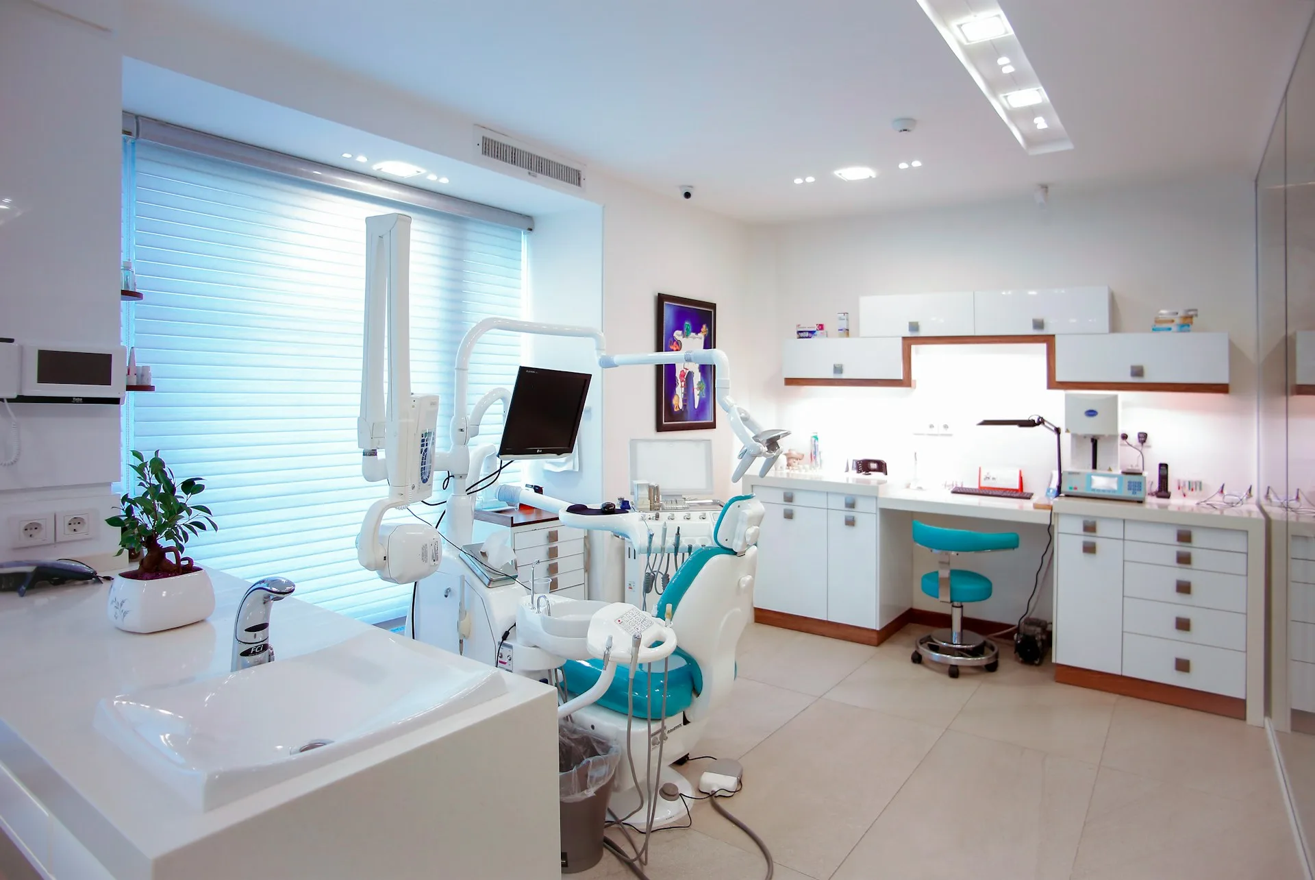 Modern dental clinic reception in Dubai, healthcare SEO